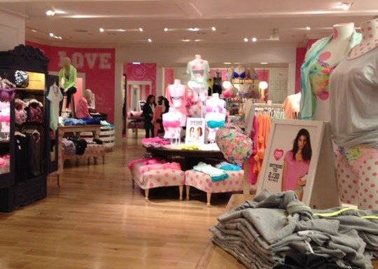 Photo of Victoria's Secret & PINK