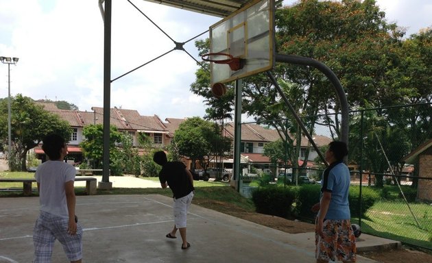 Photo of Zhong Yuan Serdang Basketball Court