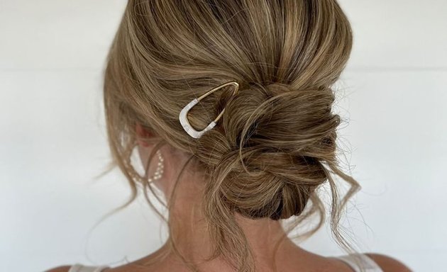 Photo of Pärla Hair | Bridal Hair Specialist