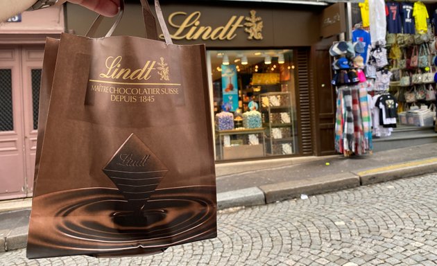 Photo de Boutique Chocolats LINDT Paris Montmartre