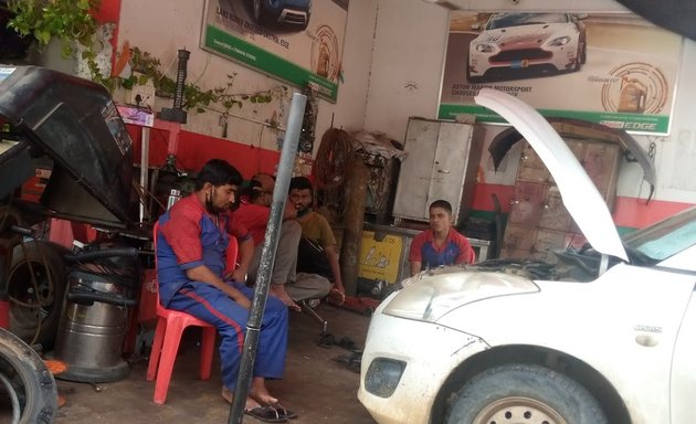 Photo of Ashish Motors - Tyre Shop in Lokhandwala | car Battery Shop Lokhandwala | car Garage Andheri