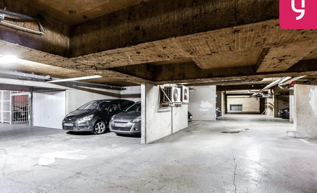 Photo de Yespark, location de parking au mois - RER Rosa Parks - Parking Paris