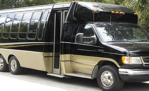 Photo of Stark Livery, Inc. Houston Airport Transportation, Limo Service, Party bus Rental.