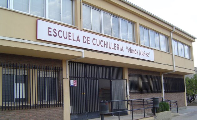 Foto de Escuela de Cuchillería "amos Núñez"