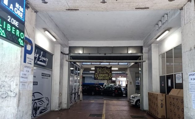 foto Cenisio Sempione Parking H24