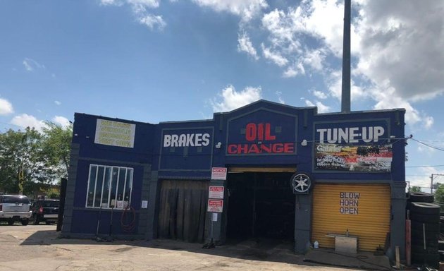 Photo of Alvizo Auto Repair & Tire Shop