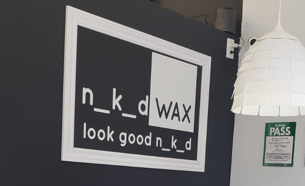 Photo of n_k_d wax & thread