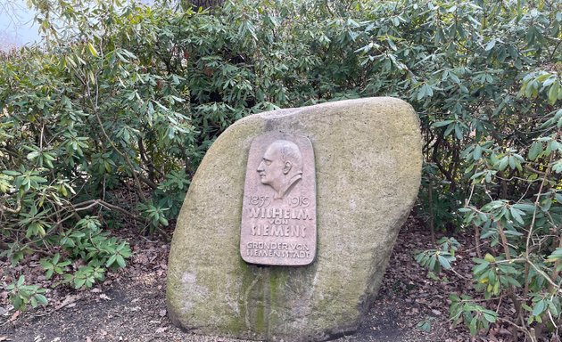 Foto von Wilhelm-von-Siemens Denkmal