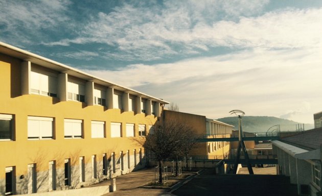 Photo de Lycée International Georges Duby