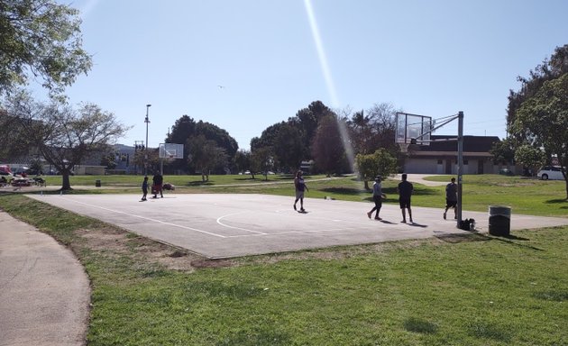 Photo of Westchester Basketball Court