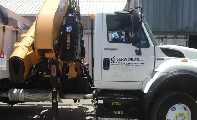 Foto de Servigruas S.A.C. - Alquiler de gruas en Peru