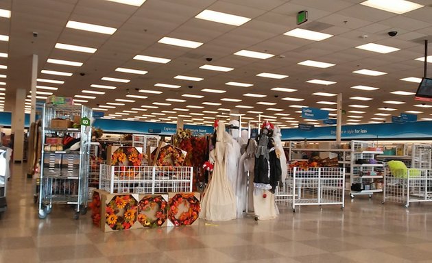 Photo of Ross Dress for Less