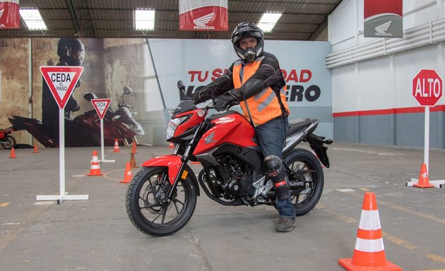 Foto de Escuela Honda de Motociclismo