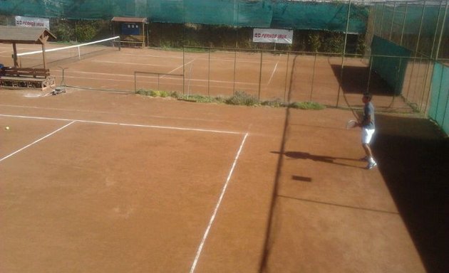 Foto de Club de Tenis la Reina