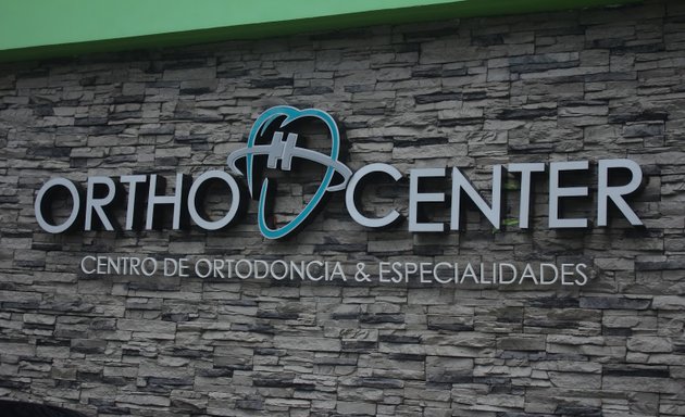 Foto de Ortho Center: Centro de Ortodoncia y Especialidades