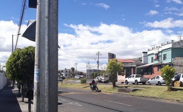 Foto de Automotores y Anexos Nissan Azucenas