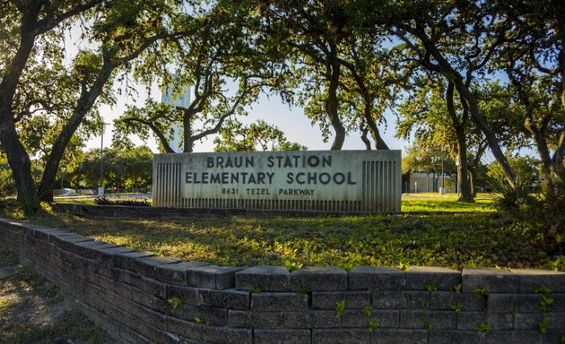 Photo of Braun Station Elementary School