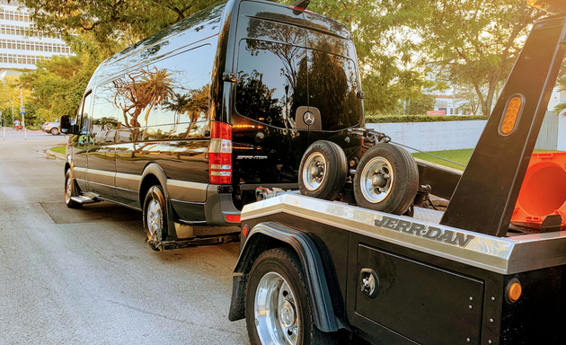 Photo of Towing Service Miami & Tow Truck