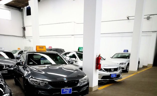 Foto de One - Venta de autos usados y seminuevos (Showroom Orué)