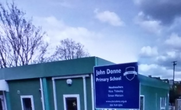 Photo of John Donne Primary School
