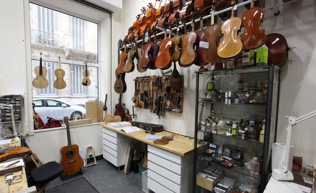 Photo de Atelier LARROQUE - Luthiers & Archetiers - Toulon