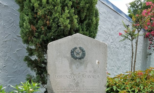 Photo of Lorenzo De Zavala Lodge