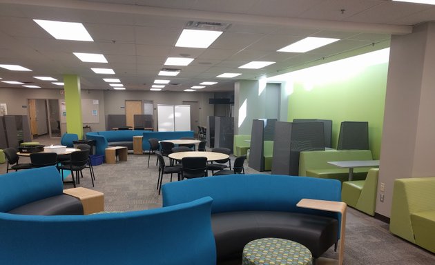 Photo of Concordia University of Edmonton Library