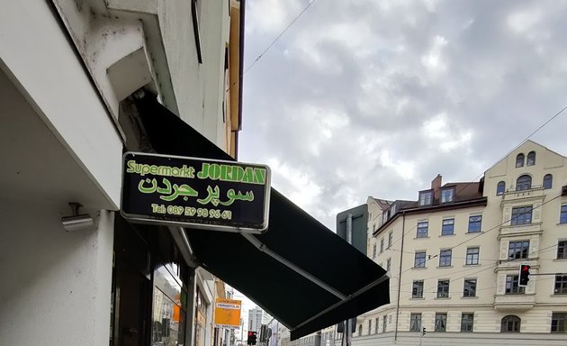 Foto von Jordan Iranischer Supermarkt