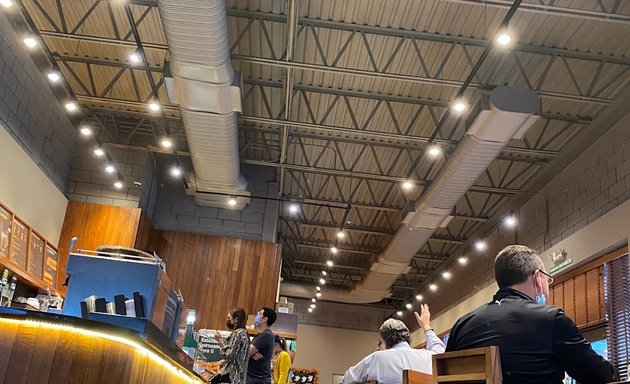 Foto de Starbucks Colinas De San Jerónimo DT