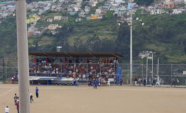 Foto de Estadio del Barrio La Tola