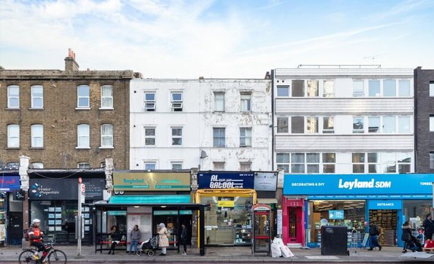 Photo of Knight Frank Hyde Park Estate Agents