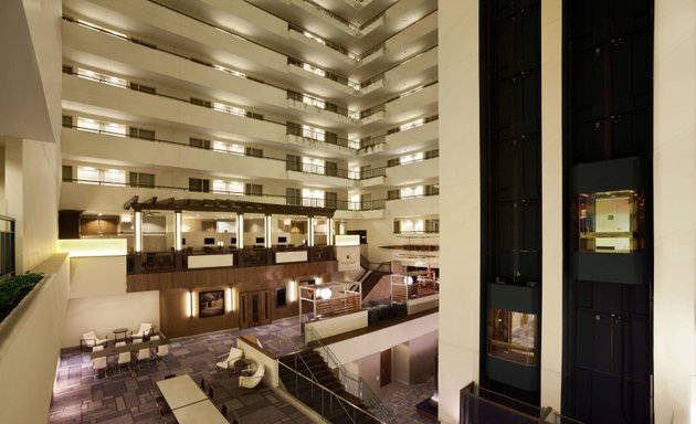 Photo of DoubleTree Suites by Hilton Hotel Boston - Cambridge