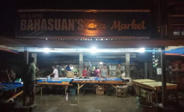 Photo of market