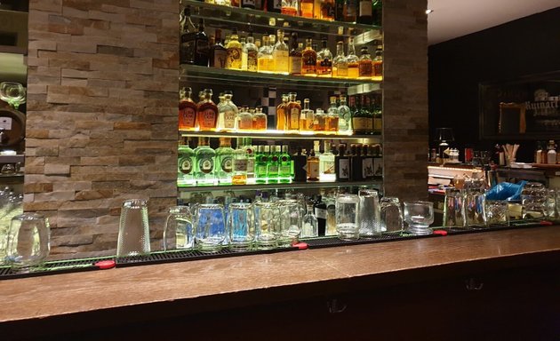 Foto von Distillers Bar