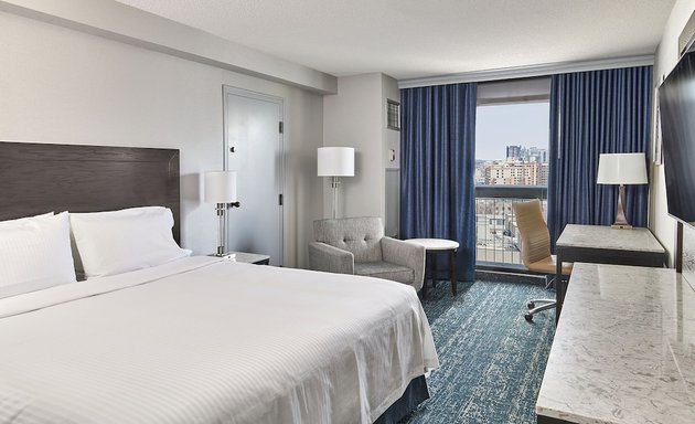 Photo of Chelsea Hotel, Toronto