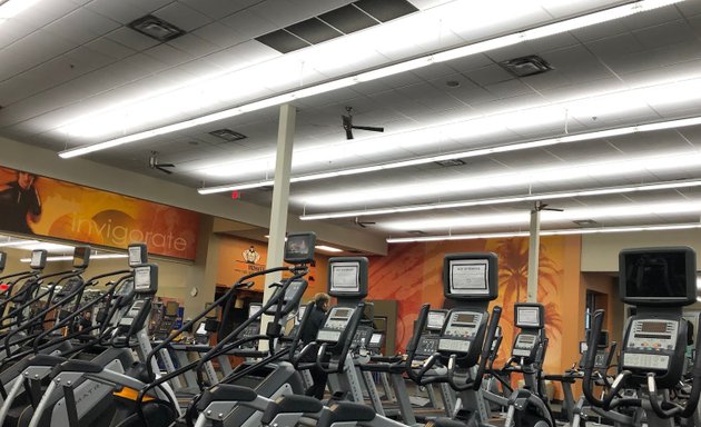 Photo of LA Fitness