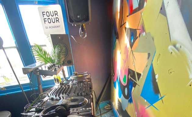 Photo of FourFour DJ Academy