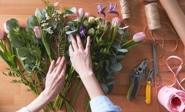 Photo of The Flower Designer