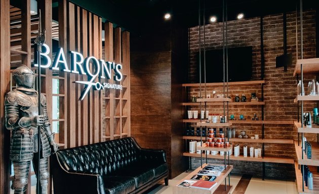 Foto de Baron's Barbershop Plaza Fontabella