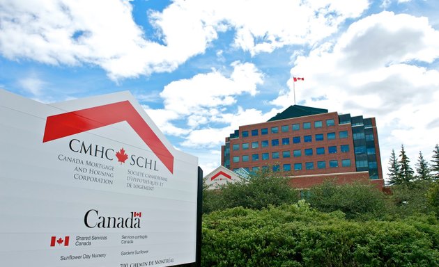 Photo of Société canadienne d'hypothèques et de logement (SCHL)