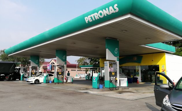 Photo of Petronas Simpang Ampat 2