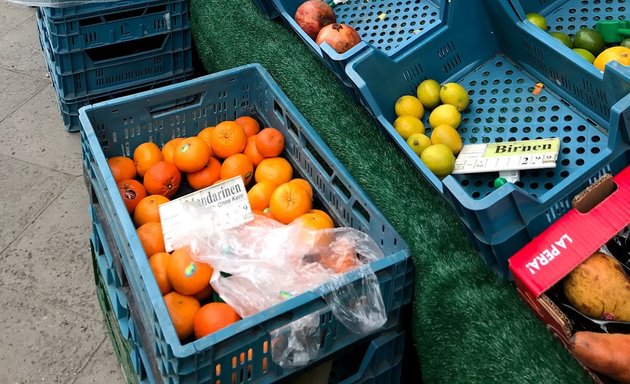 Foto von Asia Lebensmittel, Obst und Gemüse laden