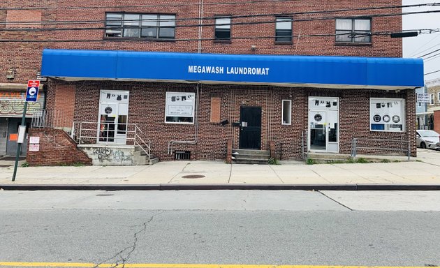 Photo of 108 Corona Megawash Laundromat