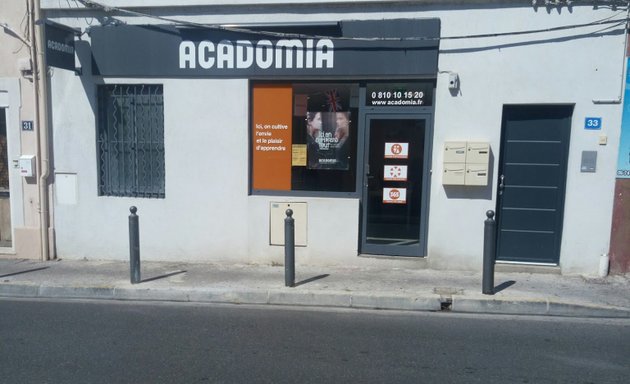 Photo de Acadomia - Soutien scolaire et cours particuliers à Marseille Saint-Barnabé