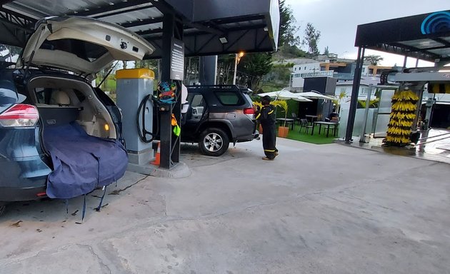 Foto de Autolavaggio Miravalle