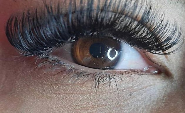 Photo of Eyelash EmmaTin