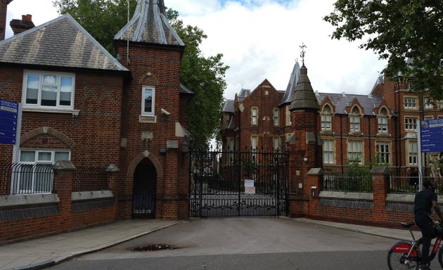 Photo of Mossbourne Victoria Park Academy