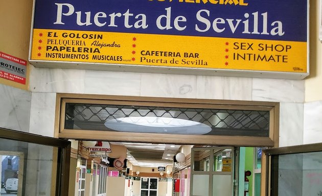 Foto de Centro Comercial Puerta de Sevilla
