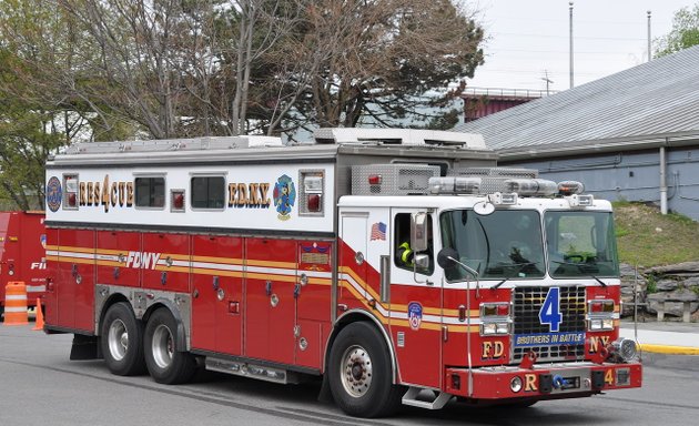 Photo of FDNY Engine 292/Rescue 4
