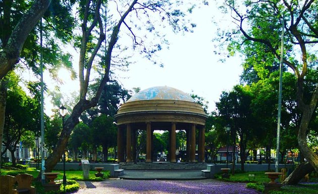 Foto de Parqueo Morazan